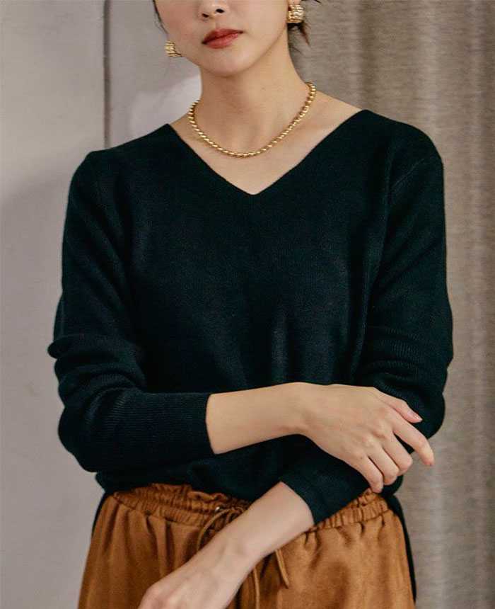 スリットデザインゆるニットトップス