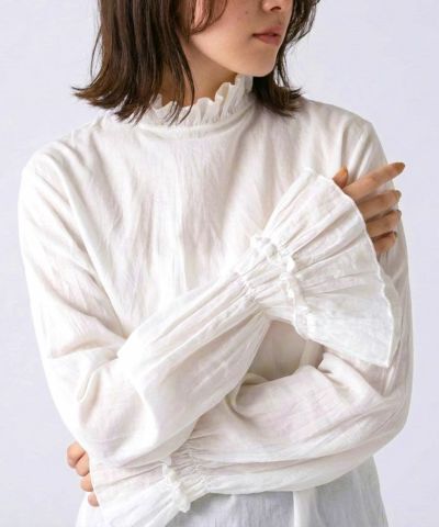 クリンクルフリルブラウス